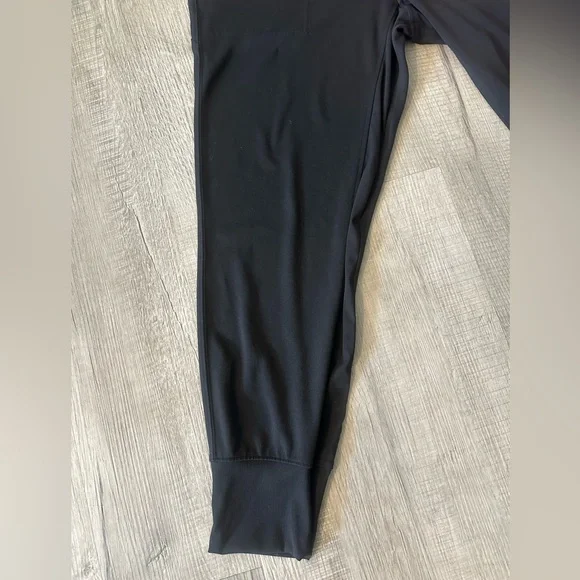Athleta Black Venice High Rise Jogger in Size Large - Picture 7 of 15